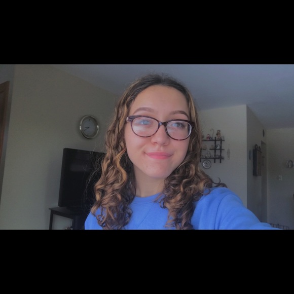 Meet your Posher, Erin - Picture 1 of 1